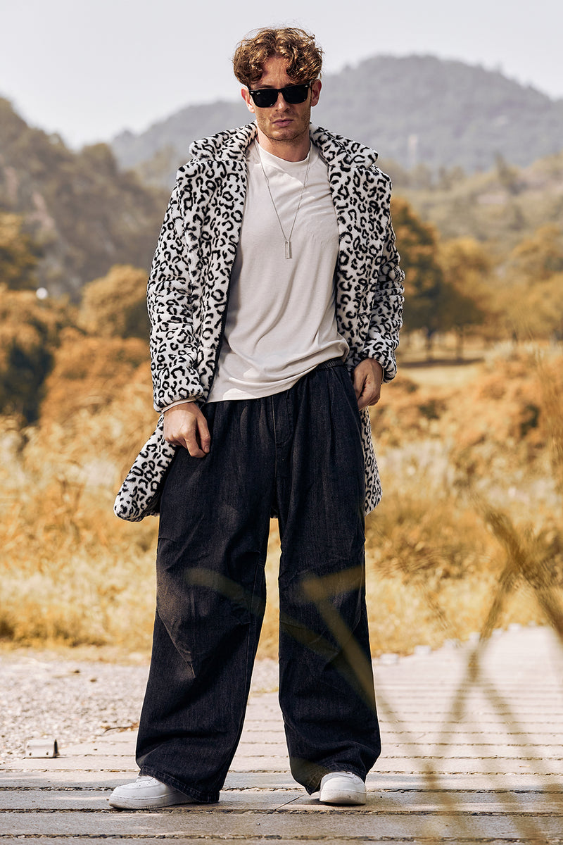 Load image into Gallery viewer, White and Black Leopard Fur Long Sleeves Warm Coat Jacket