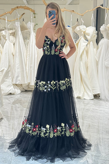 Black A-Line Spaghetti Straps Embroidered Tulle Long Prom Dress