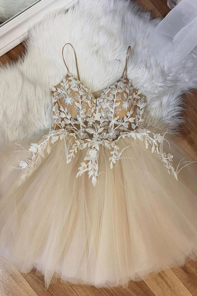 Load image into Gallery viewer, Beige Spaghetti Straps Short Prom Dress With Appliques