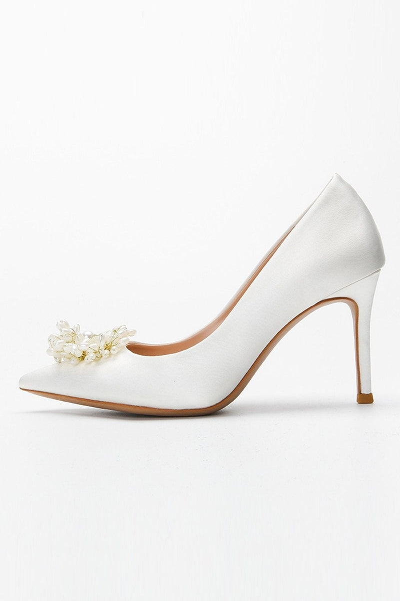 Load image into Gallery viewer, Beaded White Stiletto Pointy Heels
